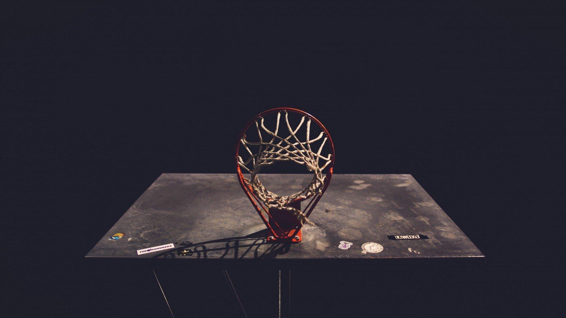 谢林汉姆点出红魔质变核心，库尼亚状态持续力将决定曼联上限